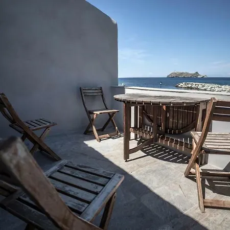 Maison A La Pointe Du Cap Corse *